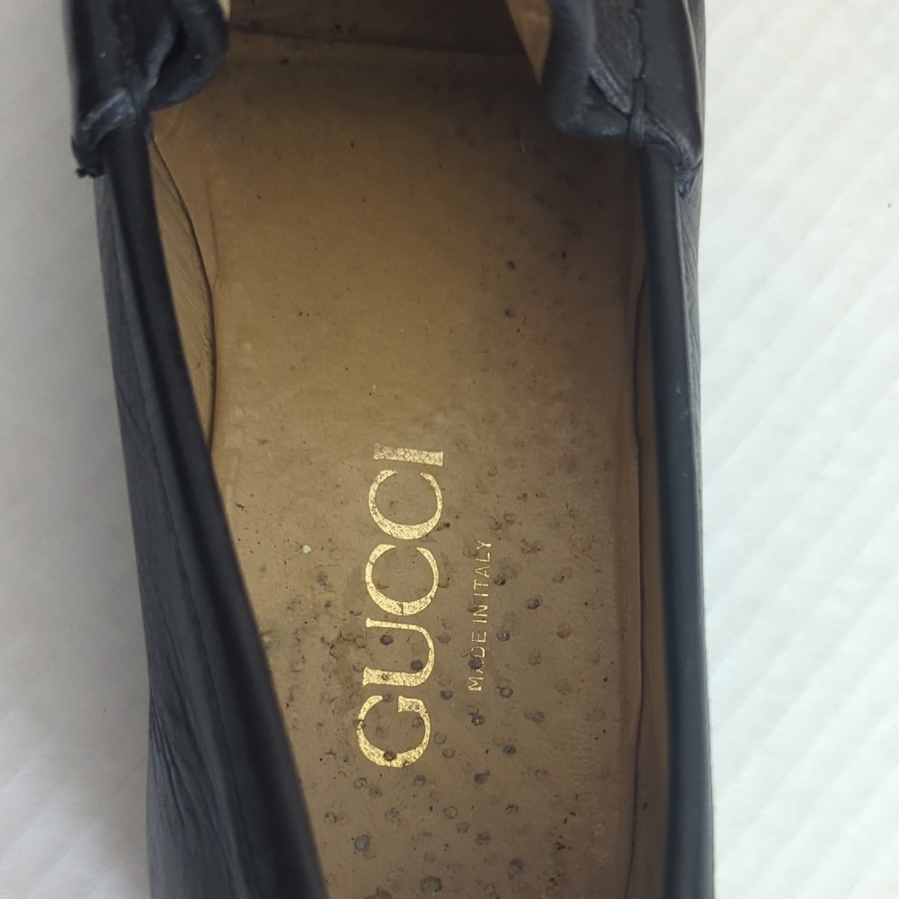 Gucci Black Leather Loafers with Gold Detail - Picture 11 of 13